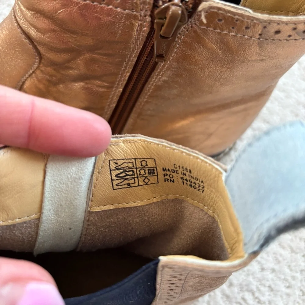 Mini Boden bronze copper leather Chelsea boots